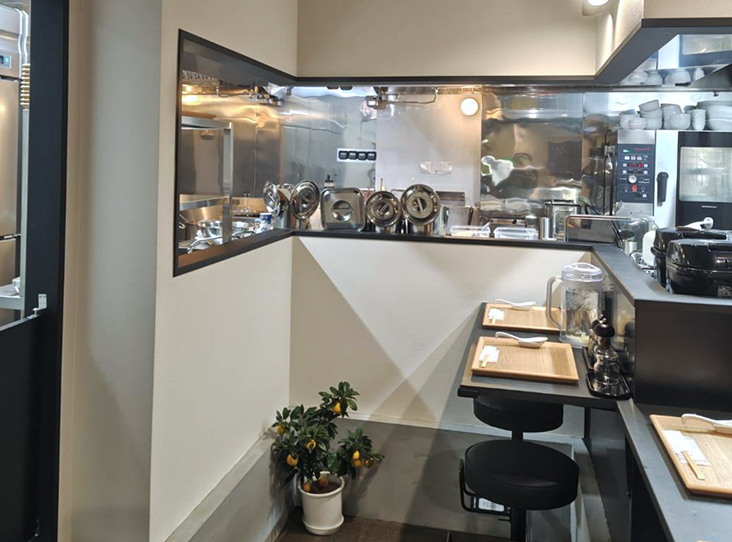 麺処ゆずラボ。浅草店